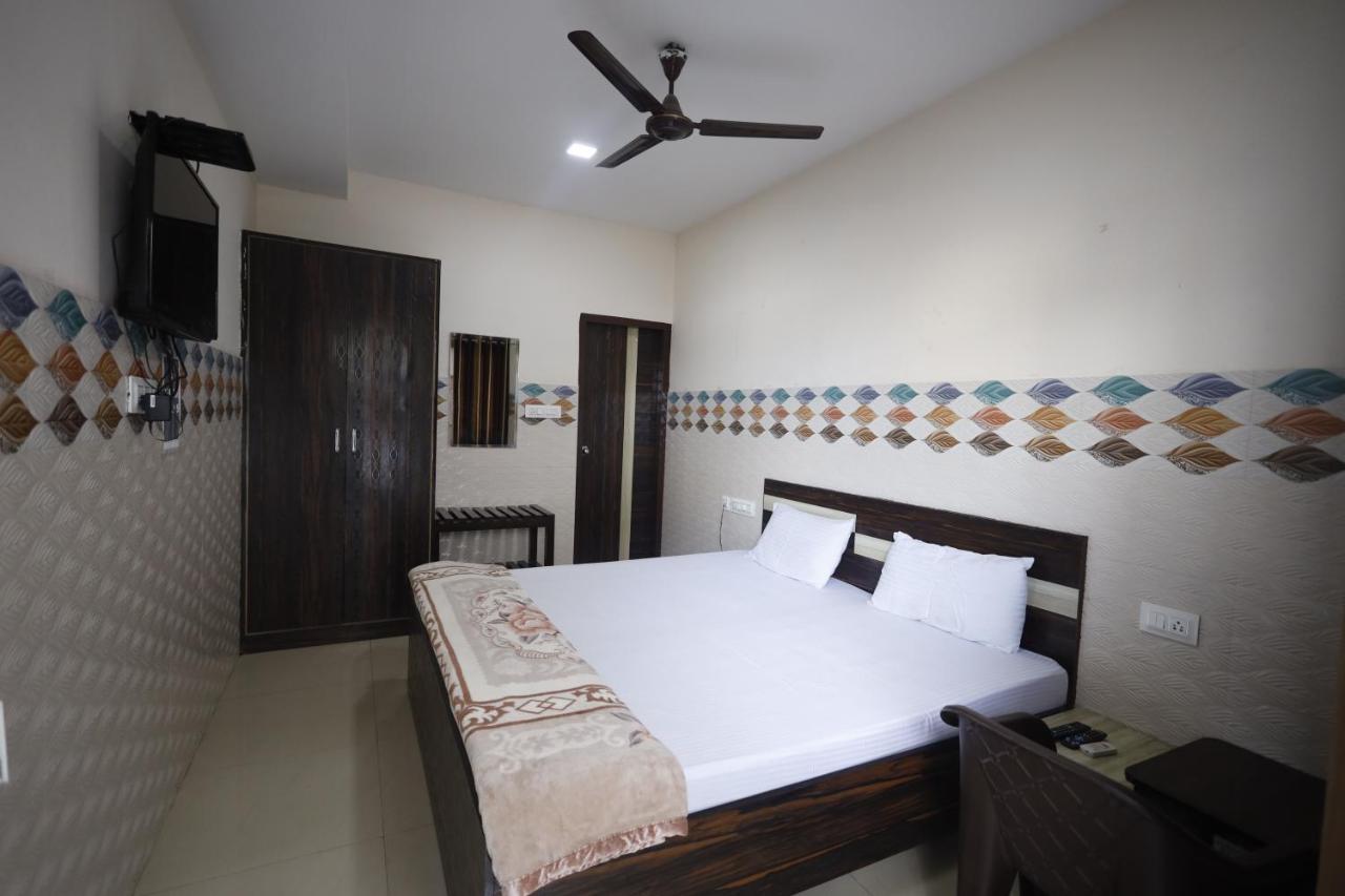 Hotel K Fort Jalandhar Bagian luar foto
