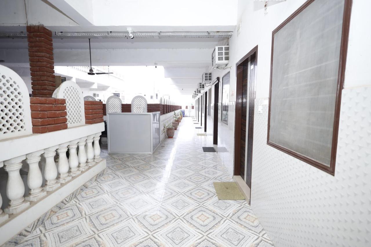 Hotel K Fort Jalandhar Bagian luar foto